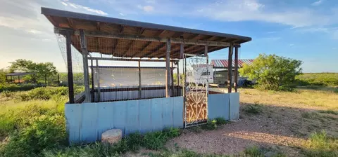 324 Ranch Rd, Laredo, TX 78046 photo 9