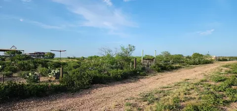324 Ranch Rd, Laredo, TX 78046 photo 13