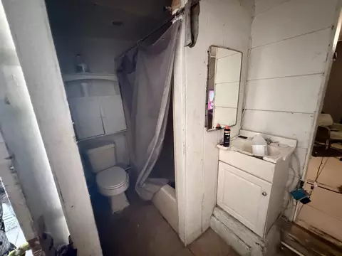 Bath - 3003 Clark Blvd, Laredo, TX 78043 photo 2 of 4