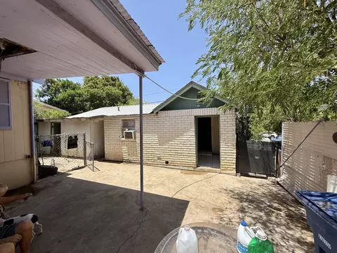 Exterior - 3003 Clark Blvd, Laredo, TX 78043 photo 8 of 11