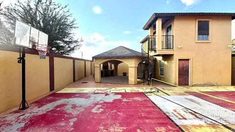 Exterior - 3102 Plum St, Laredo, TX 78043 photo 2 of 4