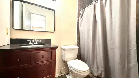 Bath - 3102 Plum St, Laredo, TX 78043 photo 1 of 1