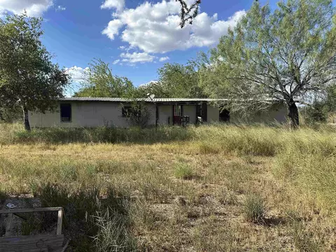 707 S Frans St, Hebbronville, TX 78361