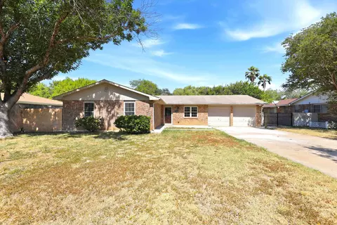 704 Sesame Ln, Laredo, TX 78045