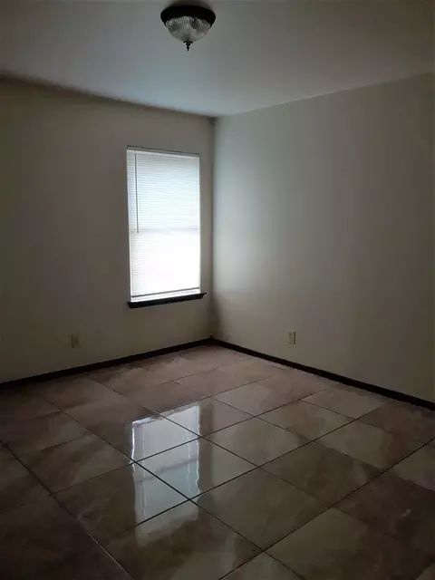 Bedroom - 11119 Paso De Jacinto Lp, Laredo, TX 78045 photo 1 of 3