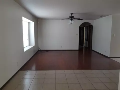 Living - 11119 Paso De Jacinto Lp, Laredo, TX 78045 photo 1 of 4