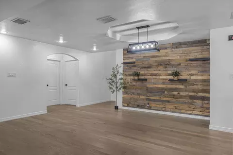 Living - 707 Ruby Rd, Laredo, TX 78045 photo 2 of 4