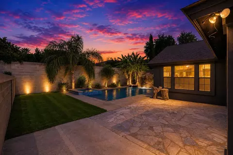 Exterior - 707 Ruby Rd, Laredo, TX 78045 photo 7 of 9