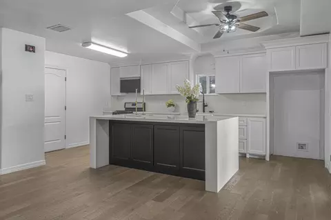 Entry Way - 707 Ruby Rd, Laredo, TX 78045 photo 1 of 2