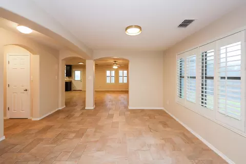 Living - 10510 Twilight Dr, Laredo, TX 78045 photo 1 of 7