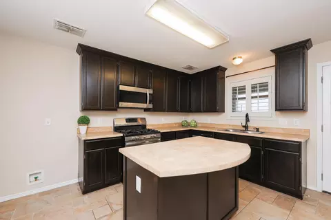 Kitchen - 10510 Twilight Dr, Laredo, TX 78045 photo 2 of 5