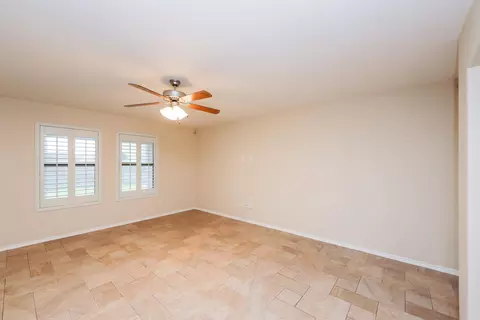 Living - 10510 Twilight Dr, Laredo, TX 78045 photo 3 of 7