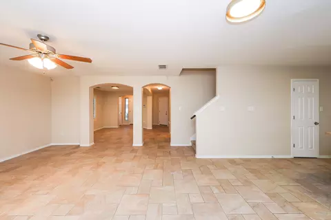 Living - 10510 Twilight Dr, Laredo, TX 78045 photo 5 of 7