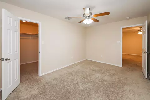 Bedroom - 10510 Twilight Dr, Laredo, TX 78045 photo 4 of 6
