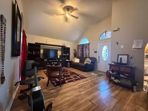 Living - 9638 Mallard Lp, Laredo, TX 78045 photo 2 of 2