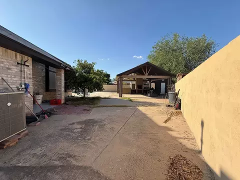 Exterior - 9638 Mallard Lp, Laredo, TX 78045 photo 5 of 10