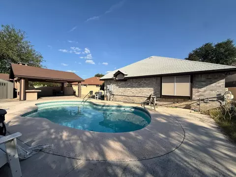 Exterior - 9638 Mallard Lp, Laredo, TX 78045 photo 7 of 10