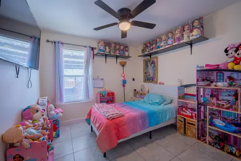 Bedroom - 6520 Adenia Loop, Laredo, TX 78043 photo 2 of 3