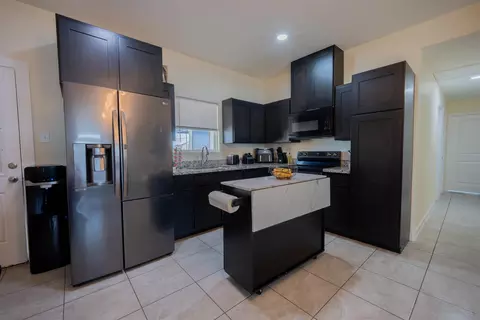 Kitchen - 6520 Adenia Loop, Laredo, TX 78043 photo 2 of 4