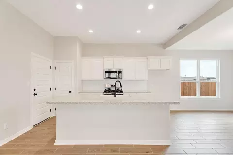 Kitchen - 3918 Peggy Dr, Laredo, TX 78046 photo 1 of 1