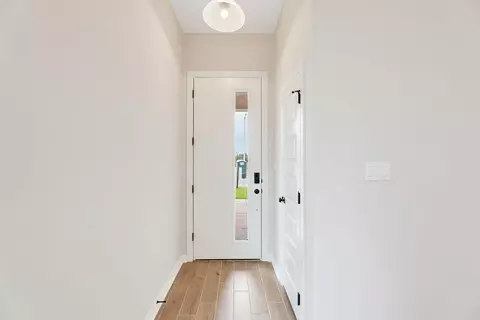 Entry Way - 3918 Peggy Dr, Laredo, TX 78046 photo 2 of 4