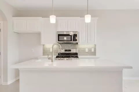 Kitchen - 3921 Peggy Dr, Laredo, TX 78046 photo 2 of 2