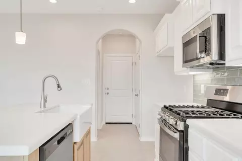 Entry Way - 3921 Peggy Dr, Laredo, TX 78046 photo 2 of 4