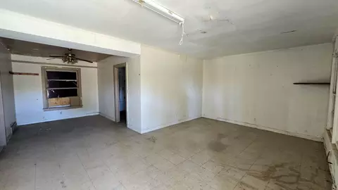 Living - 600 Ab Cherry Hill Dr, Laredo, TX 78041 photo 1 of 4