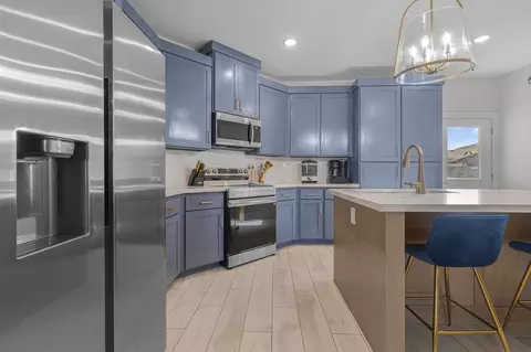Kitchen - 1418 Eagles Ln, Laredo, TX 78045 photo 2 of 3