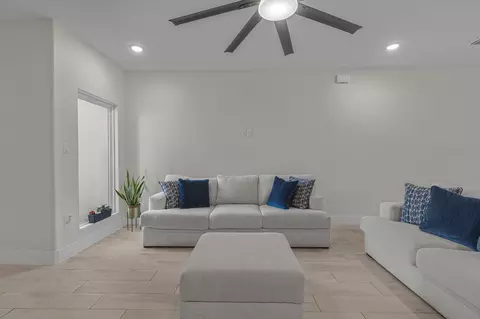 Living - 1418 Eagles Ln, Laredo, TX 78045 photo 1 of 2