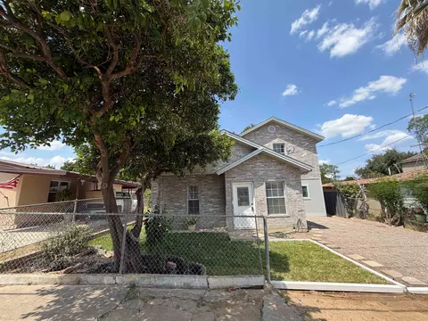 2114 E Price St, Laredo, TX 78043
