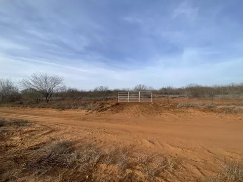 003 Ranch Rd, Encinal, TX 78019