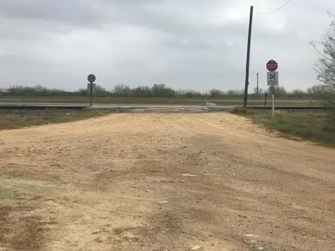 005 Ranch Rd, Encinal, TX 78019 photo 2