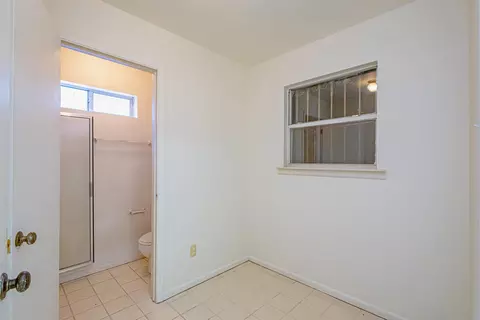 Bedroom - 2017 Willow St, Laredo, TX 78043 photo 4 of 11