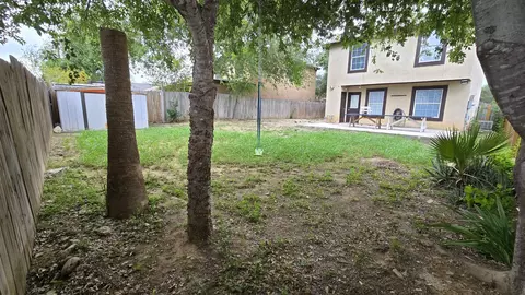 Exterior - 1136 Savannah Lp, Laredo, TX 78046 photo 2 of 2