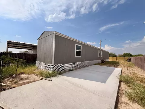 720 Bigleaf Dr, Laredo, TX 78041 photo 3