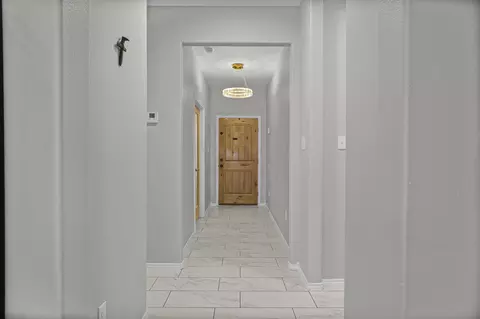 Entry Way - 1425 Sambar Lp, Laredo, TX 78045 photo 1 of 2