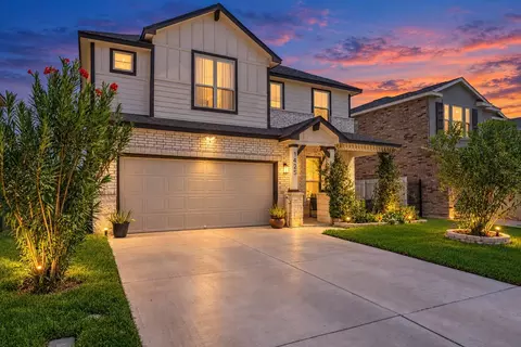 Exterior - 1425 Sambar Lp, Laredo, TX 78045 photo 4 of 4