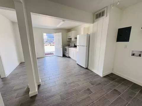 Kitchen - 1303 Eistetter St, Laredo, TX 78041 photo 2 of 2