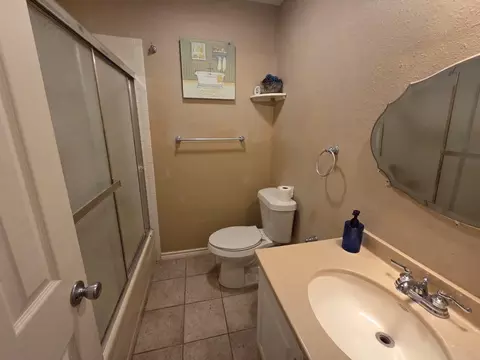 Bath - 418 E Walnut St, Laredo, TX 78041 photo 1 of 2