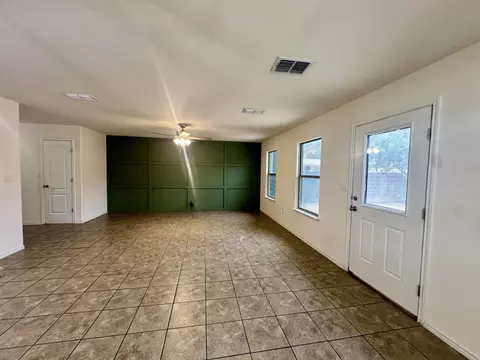 Living - 6002 Narciso Dr, Laredo, TX 78046 photo 1 of 2