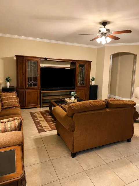 Living - 305 Michoacan Loop, Laredo, TX 78045 photo 1 of 2