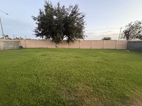 Exterior - 305 Michoacan Loop, Laredo, TX 78045 photo 2 of 5
