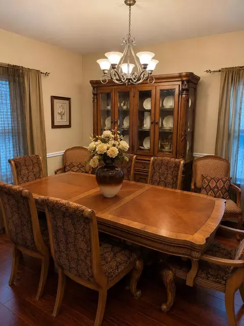 Dining - 305 Michoacan Loop, Laredo, TX 78045 photo 1 of 2