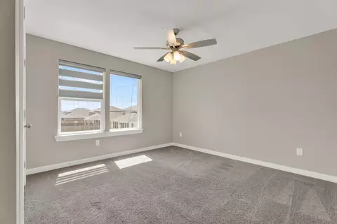 Bedroom - 1806 Sambar Lp, Laredo, TX 78045 photo 3 of 4