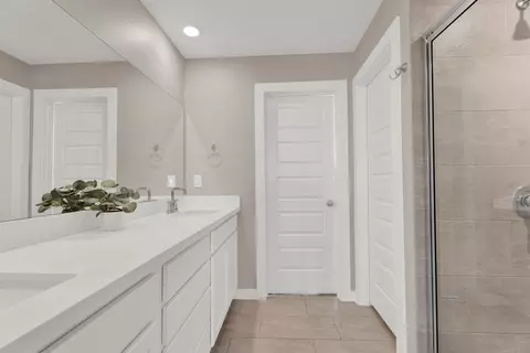 Entry Way - 1806 Sambar Lp, Laredo, TX 78045 photo 8 of 8