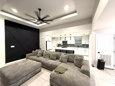 Living - 1604 Latigo Loop, Laredo, TX 78046 photo 2 of 3