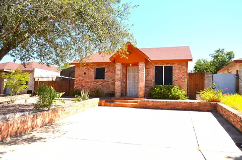 1317 Johnson Dr, Laredo, TX 78046