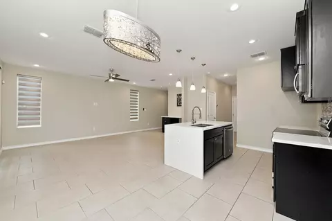 Other - 7915 Elka Lp, Laredo, TX 78045 photo 2 of 10