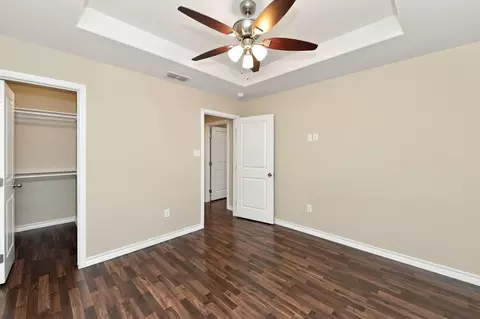Bedroom - 7915 Elka Lp, Laredo, TX 78045 photo 1 of 3